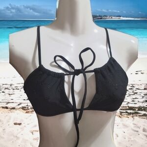 💥NEW💥 LA HEARTS 💕 - XS Black Eyelit Bikini Top
